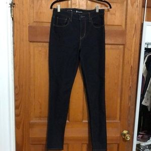 Dark wash high rise skinny Levi jeans